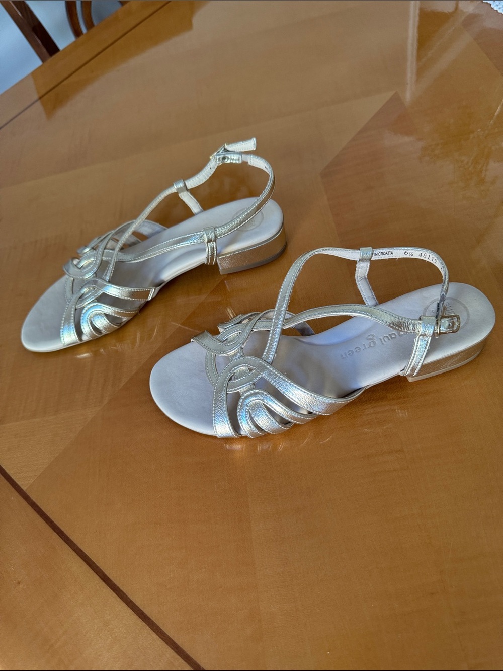 Paul Green Metallic Gold T-Strap Low Heel Sandals size 9
